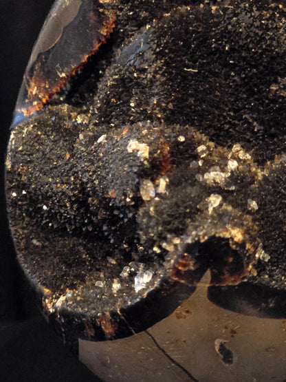 Septarie Geode / Dragon Stone met Kristallen