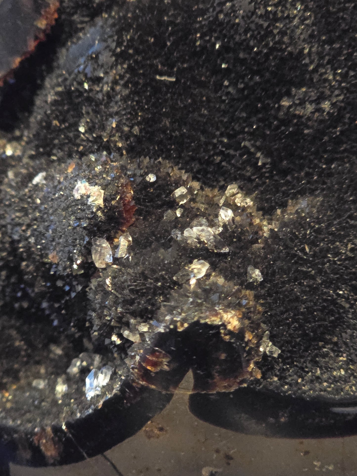 Septarie Geode / Dragon Stone met Kristallen