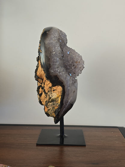 Agaat–Amethistdruse op standaard