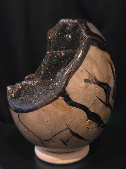Septarie Geode / Dragon Stone met Kristallen