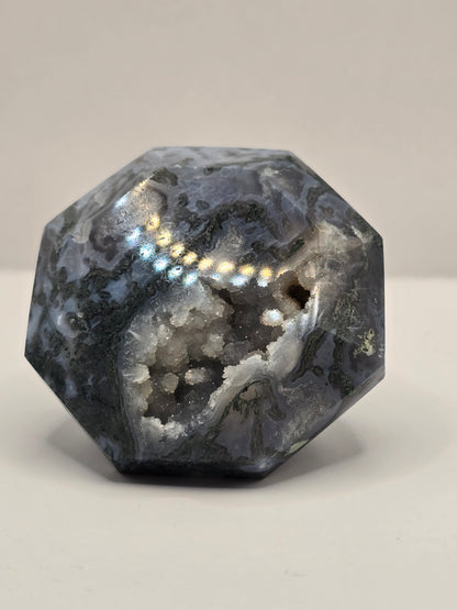 Mosagaat kristal met druzy