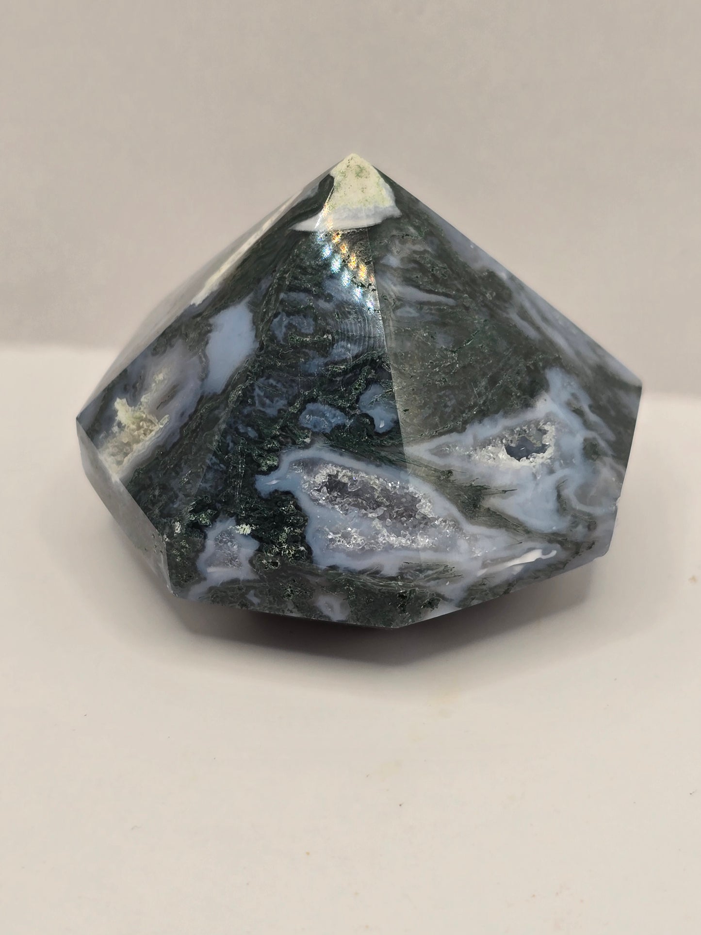 Mosagaat kristal met druzy