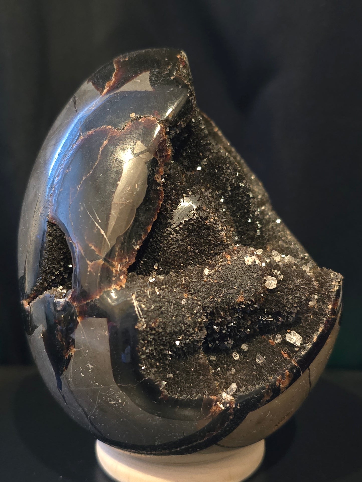 Septarie Geode / Dragon Stone met Kristallen