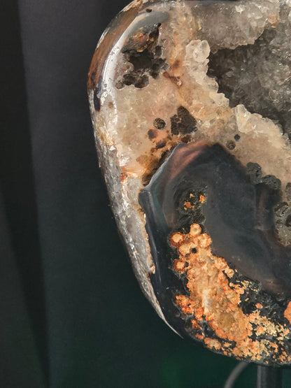 Agaat–Amethistdruse op standaard