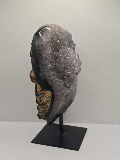 Agaat–Amethistdruse op standaard