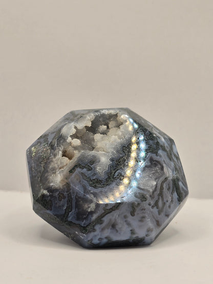 Mosagaat kristal met druzy