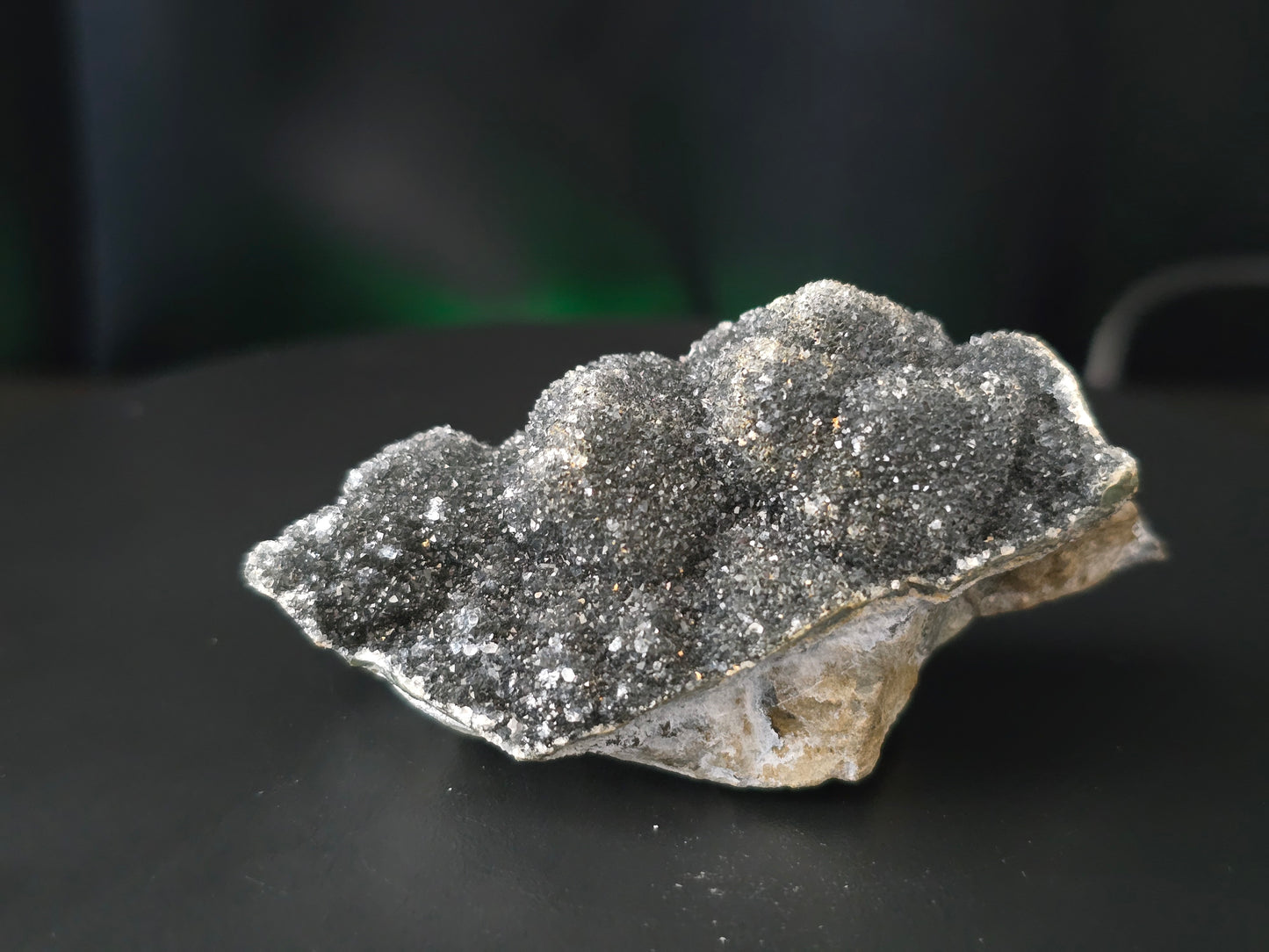 Zwarte Druzy Agaat / Chalcedoon Cluster