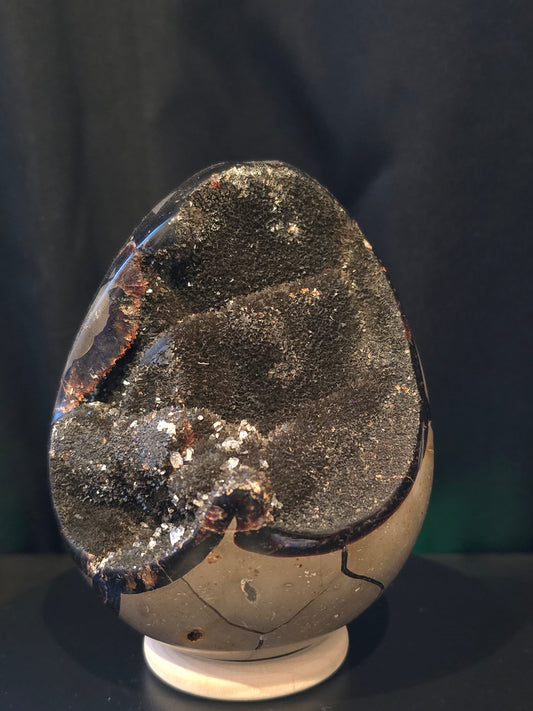Septarie Geode / Dragon Stone met Kristallen
